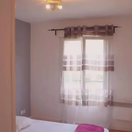 Lägenhet Superbe T2 De 50m2 Pres De Geneve A Julien En Genevois Ideal Pour Couple Avec 2 Enfants Jusqu'a 18 Ans Saint-Julien-en-Genevois